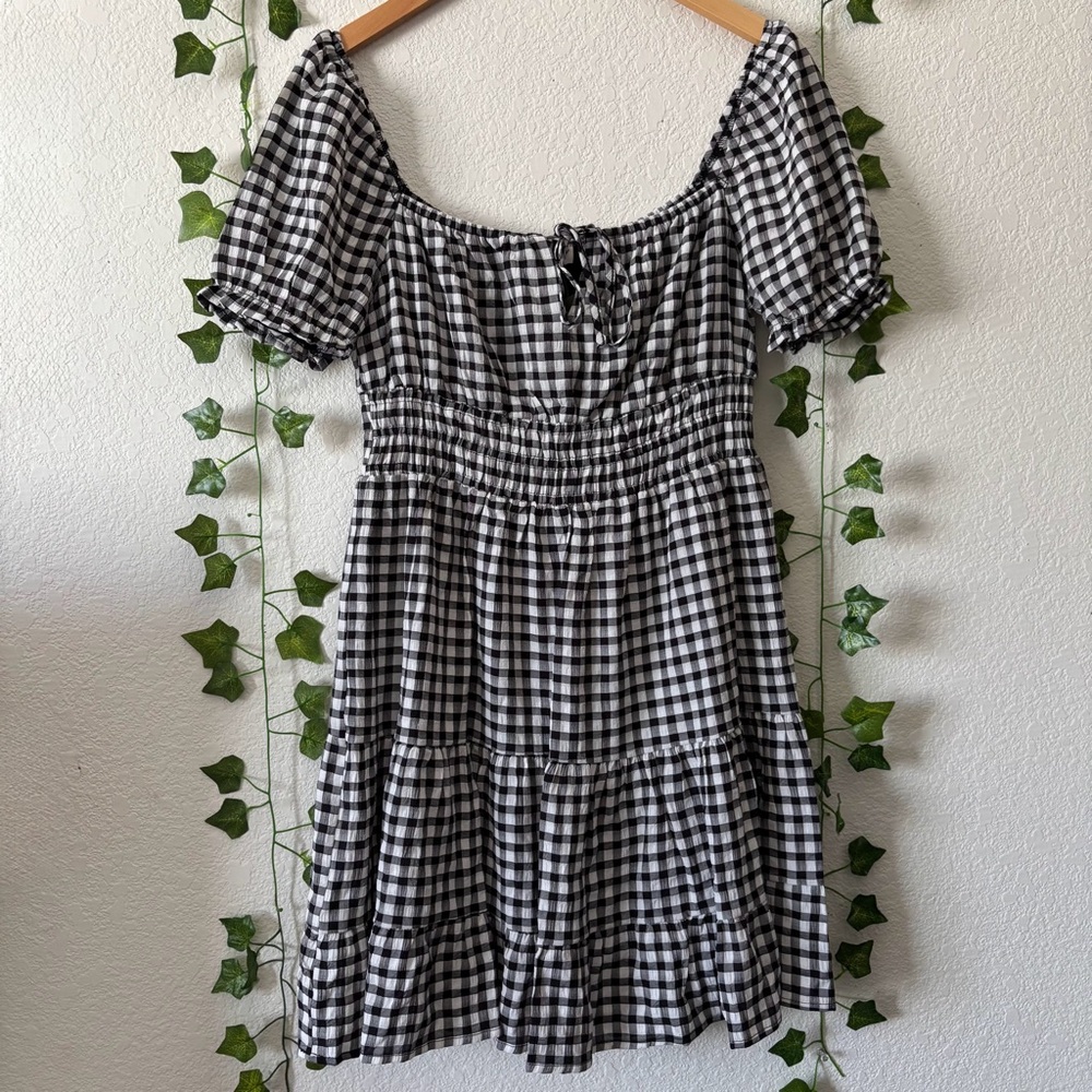NWT She + Sky Women’s Gingham Plaid Puff Sleeve Dress Black and White Size M